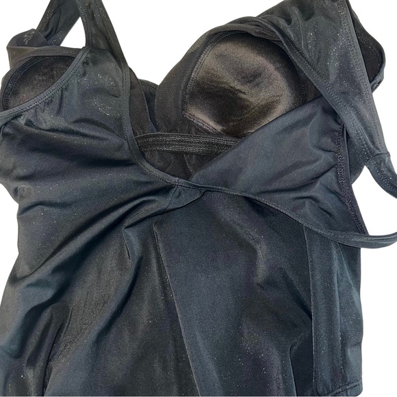 4/$24 Longitude Black with‎ Gold Shimmer V-Neck One Pierce Swimsuit - Picture 7 of 10